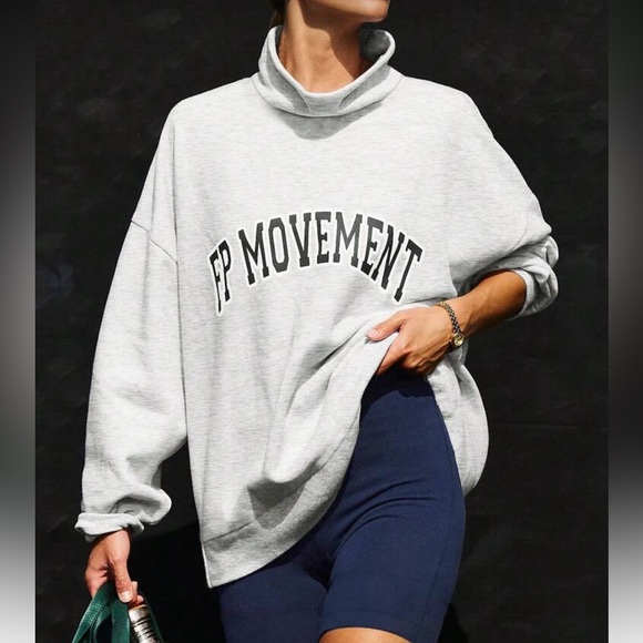 Printed Crew Nexk - Picture 3 of 5